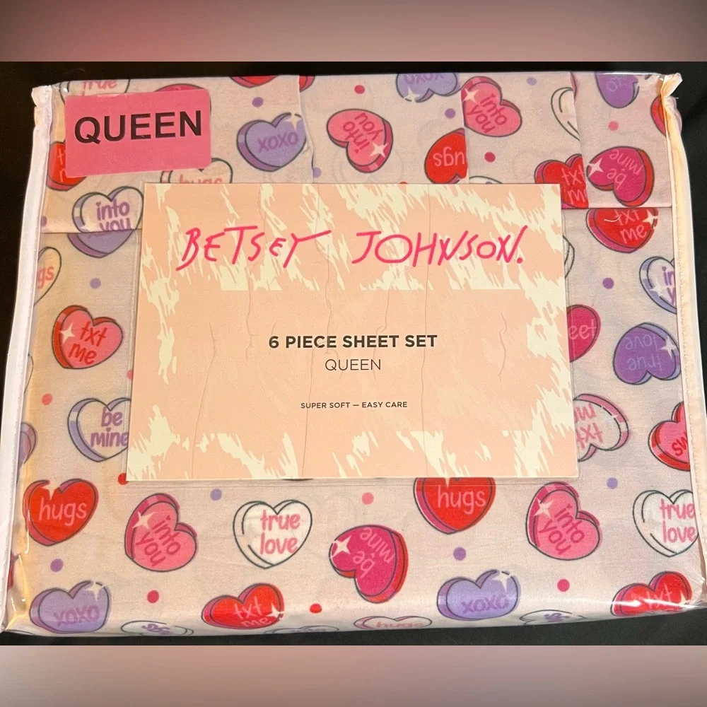 Betsey Johnson Queen 6pc Sheet Set Sweet Nothings Hearts NEW